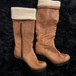 Stylish Tan Heeled Boots with Cream Lining